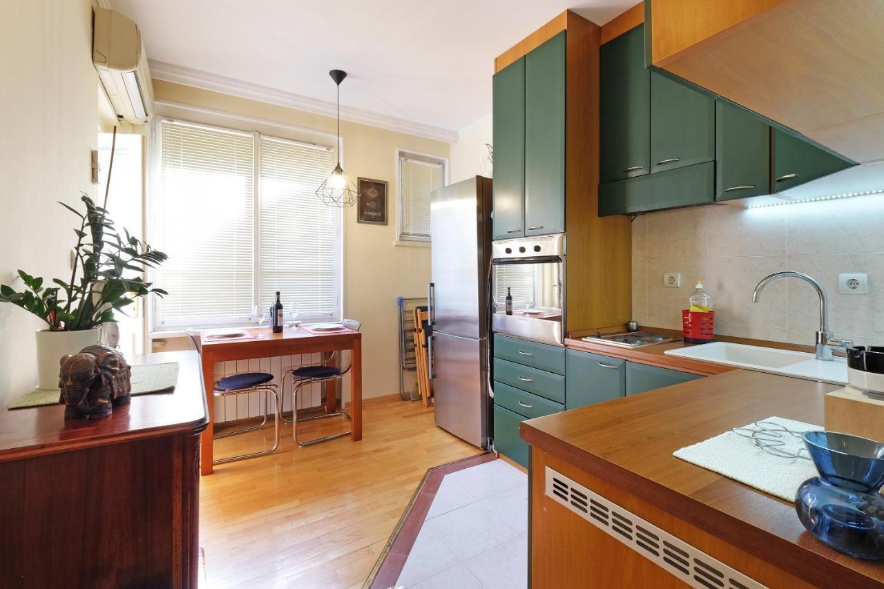 Paradise Starry Suite-City Center Belgrád Kültér fotó