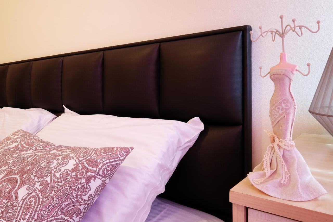 Paradise Starry Suite-City Center Belgrád Kültér fotó