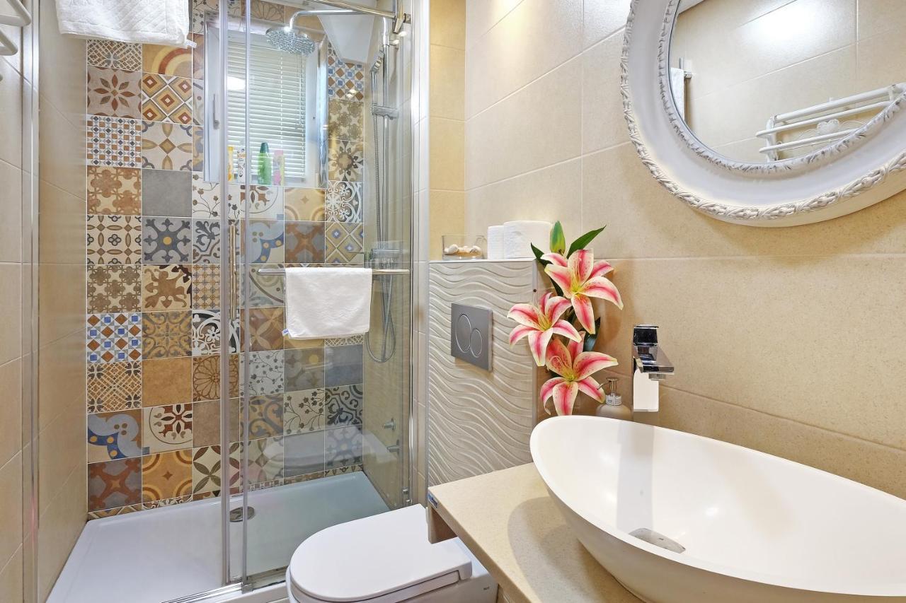 Paradise Starry Suite-City Center Belgrád Kültér fotó